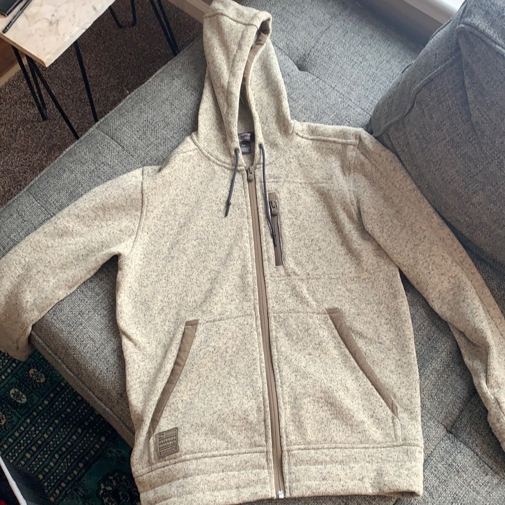 Men’s zip up fleece with chest pocket